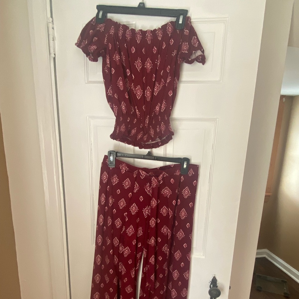 2 Piece Set! Crop Top and flowy pants with slit